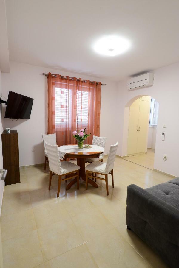 Apartment Rocky I Zadar Exteriör bild